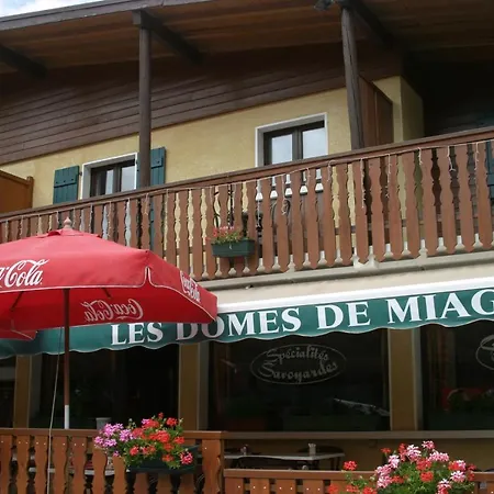 Les Dômes De Miage Bionnay